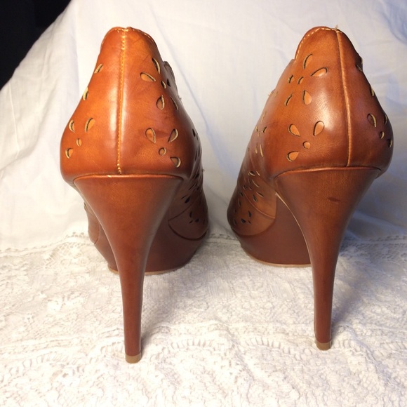 Stilettos - Picture 3 of 8